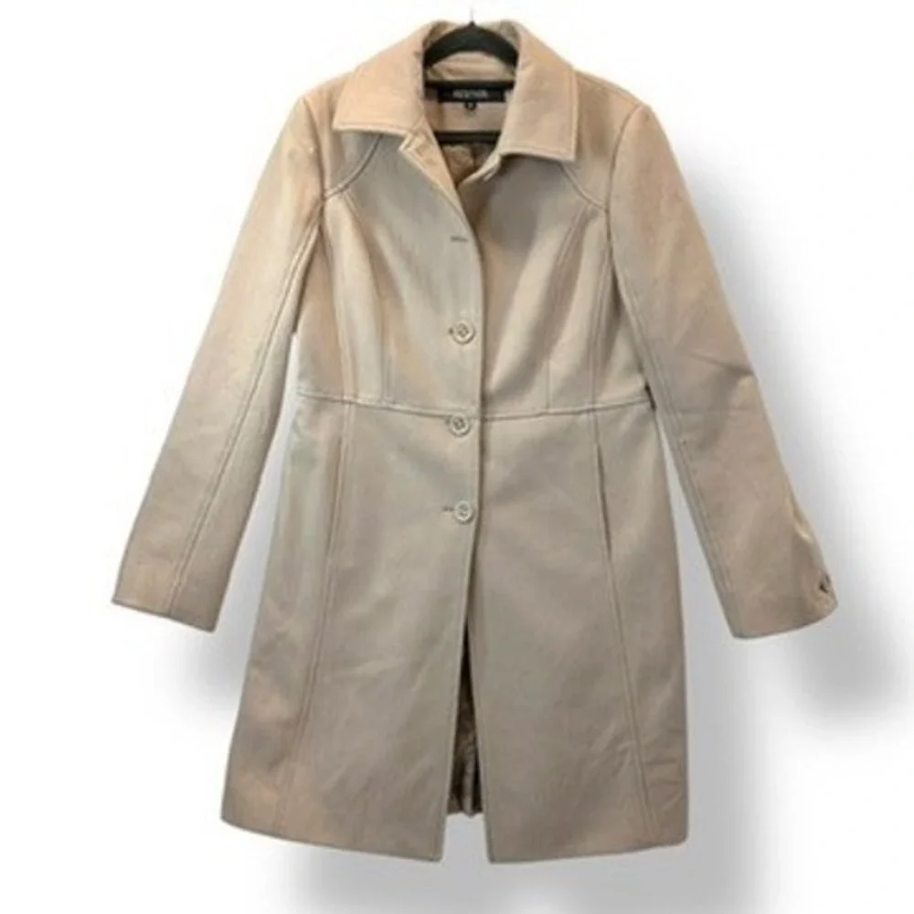 Kenneth Cole Reaction Tan Coat Women's Size 8 Button Front Knee Length - Picture 1 of 13